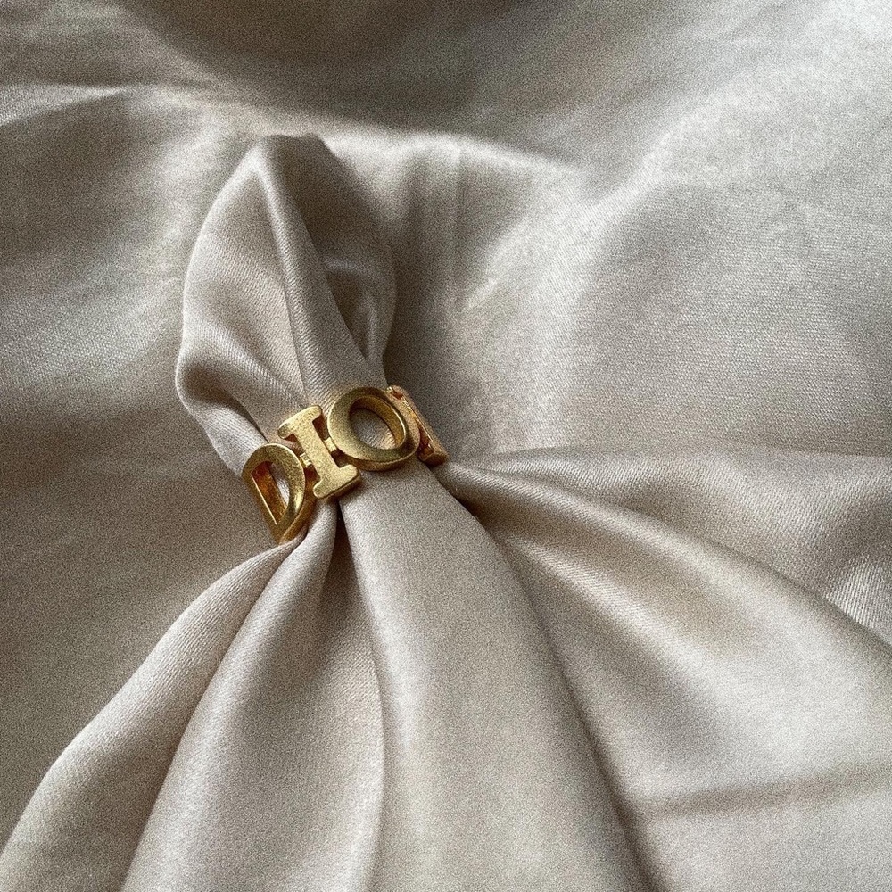 D I O R Ring
